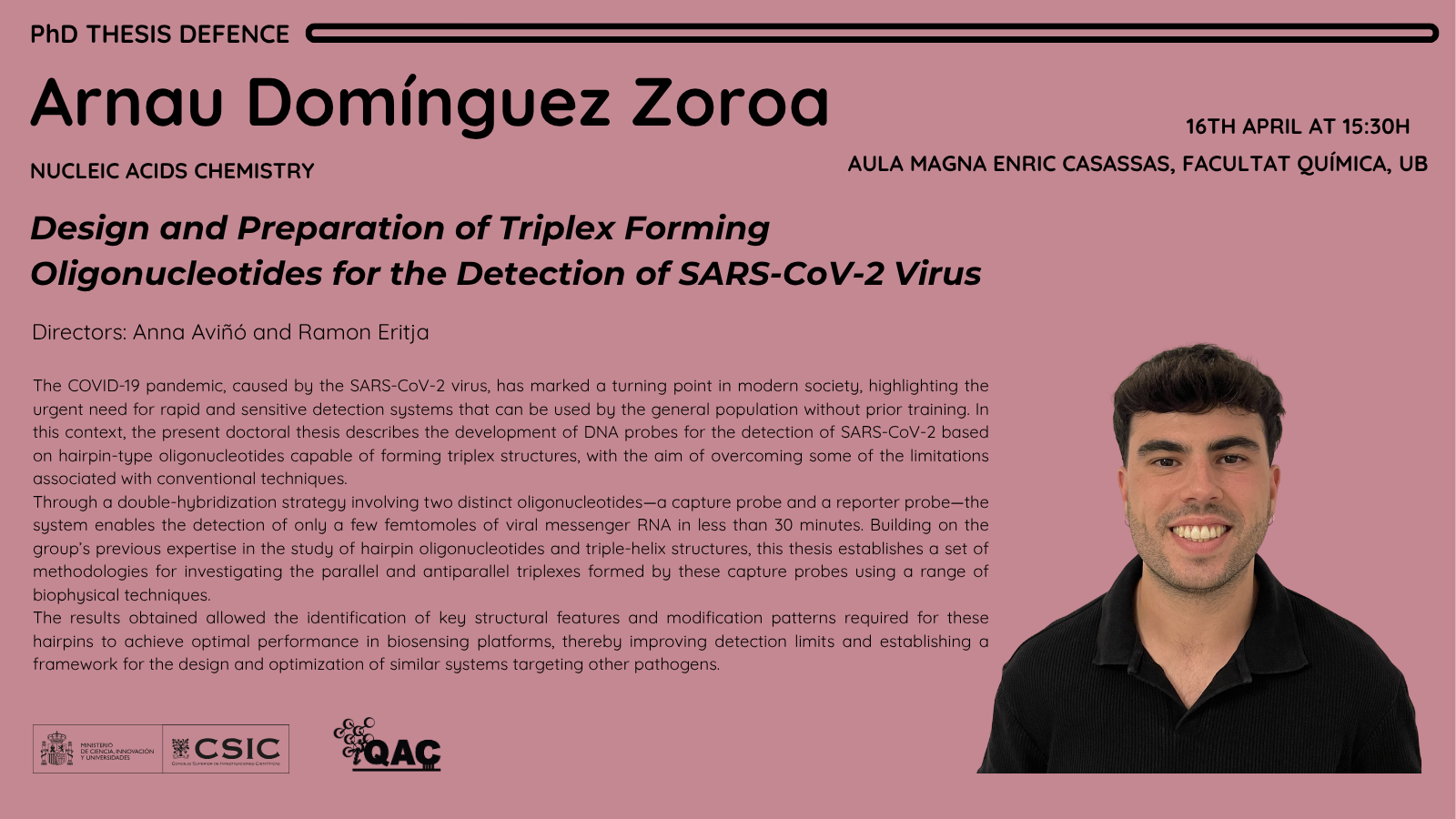 Defensa de tesi doctoral d’Arnau Domínguez Zoroa, presentant els resultats de la seva recerca davant d’un tribunal acadèmic especialitzat.